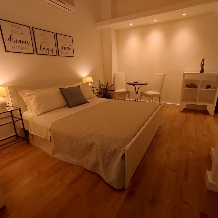 Krly Exclusive Rooms Cagliari Esterno foto