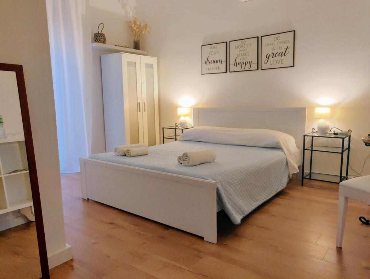 Krly Exclusive Rooms Cagliari Esterno foto